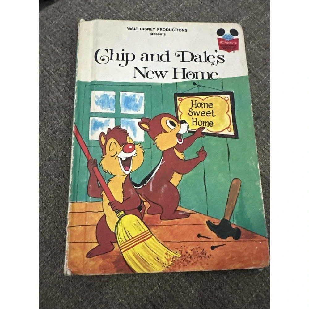 Chip and Dale's New Home (Disney's Wonderful World of Reading)